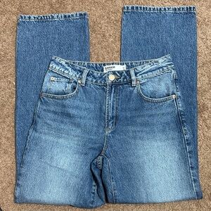 EUC Garage Classic 90’s Straight Style Blue Jeans Love